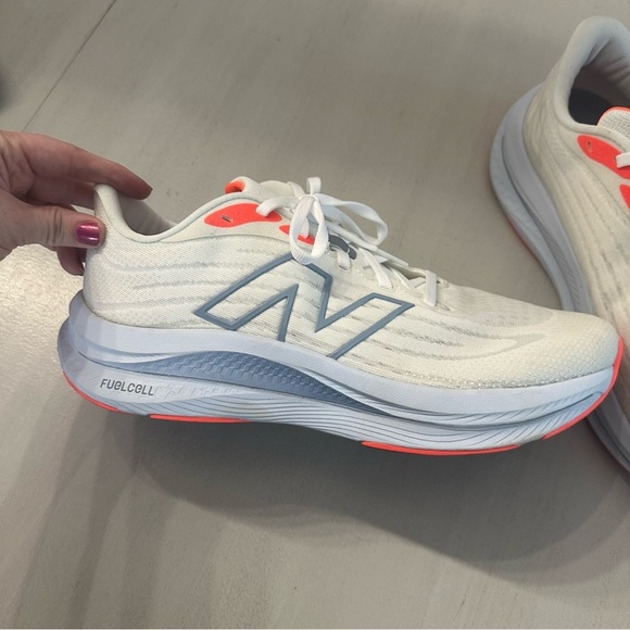 New Balance Women’s FuelCell Foam Walker Elite Walking Shoes Sz 11 GUC - Picture 4 of 13